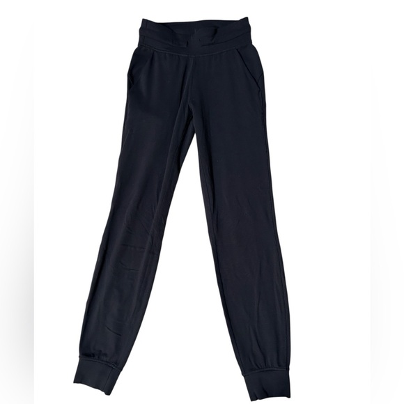 Lululemon Ready To Rulu Pant in Black, Size 2, W5BXOS - Picture 2 of 9
